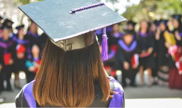 Educación y certificados